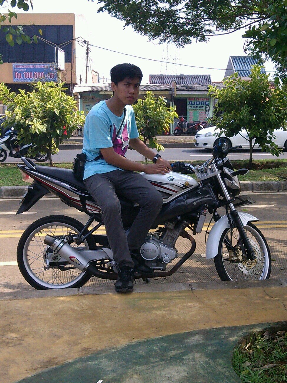 selalu menunggu