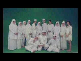 Saya sebagai ibunya Menik di prr3|family:@menikprr4 & @bapakmenikprr4|follback??? Promote!!