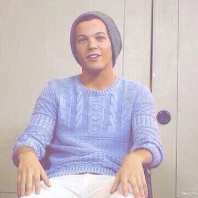 ❄️hey babe follow @craicalouis maybe?❄️