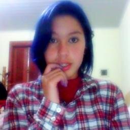 Nem sei por que to nessa bagaça de novo.. ¬¬'