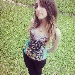Meu nom é Drielle e é isso que tu tem que saber.. Agora segue '-' Gradcida...