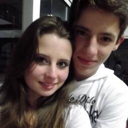 Só passei para dizer q EU♥TE♥AMO @Evepedroso e a maior felicidade para mim é ver um sorriso no teu rosto e saber q eu sou o motivo desse sorriso.b. @Jaaque_Love