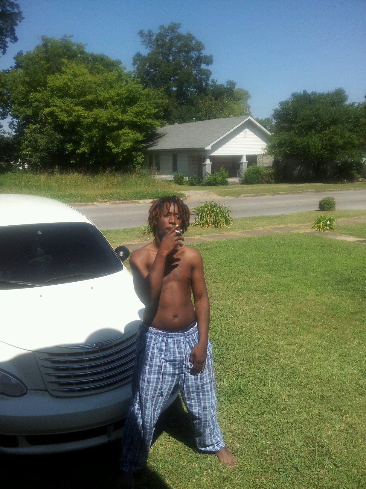 bhamtony's profile picture. cool come guy chillin type 4real