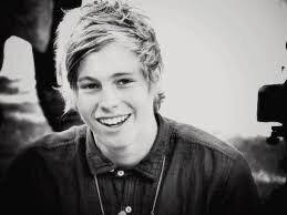 luke_inutil's profile picture. To Solteiro.