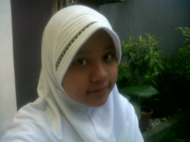 Follow my new acc @KarlitaAmalia_ thx