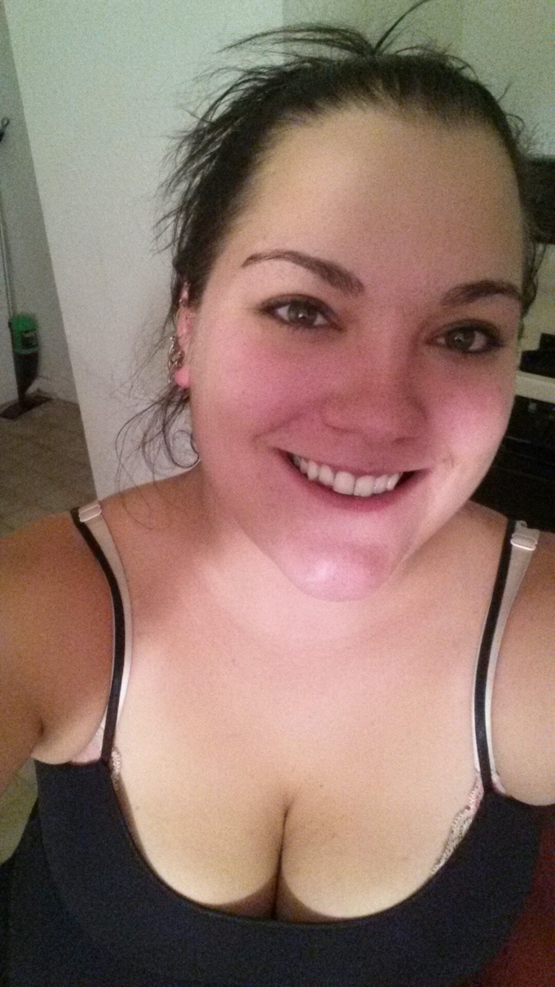 JewleeRose's profile picture. 