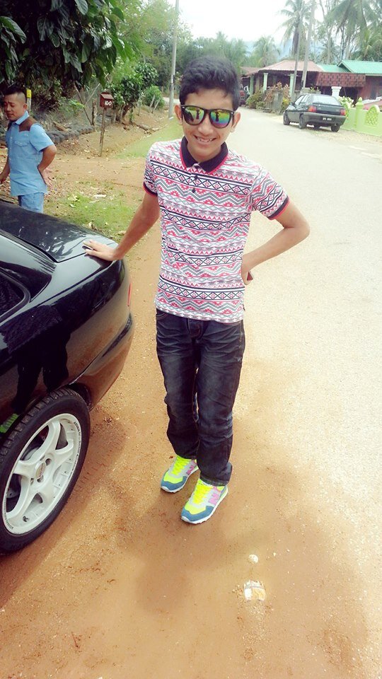 my name:muhammad aideal afiq bin burhanizam.. i am 17 years old's.. ..  ic number:961106-10-6923.. calon SPM 2013 :).. Seksyen 20 shah alam -harap maklummm