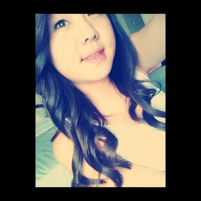 clara_tran's profile picture. your face is perfect .