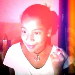 Mi biografía la voy haciendo día a día, aprendiendo, cometiendo errores y madurando. No se que es lo que quiero ni a donde voy. ^^ 
Sigueme! :* Y Te Sigo! :P