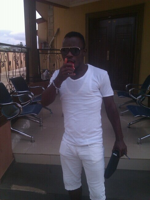 love making people happy, my own way.........to day was yestaday's tomorrow.