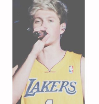 @stylesfcuk JUST GAVE U A FREE FOLLOW GO FOLLOW HER NOW SHE FOLLOWS BACK WHEN ASKED, she also dms niall for ppl & rts spam!