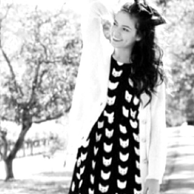 BETHANYS FANPAGE! Her link's below! Check out her videos!!!