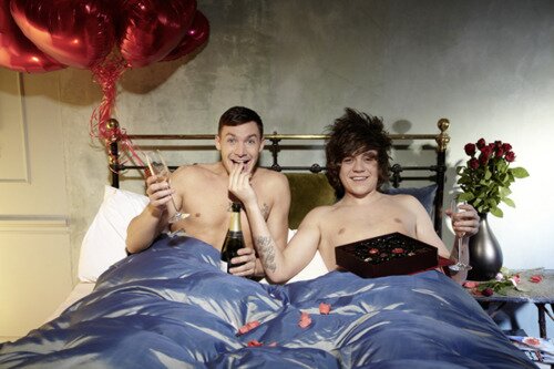 Frankie's my life...and choose he's music to be happy :)