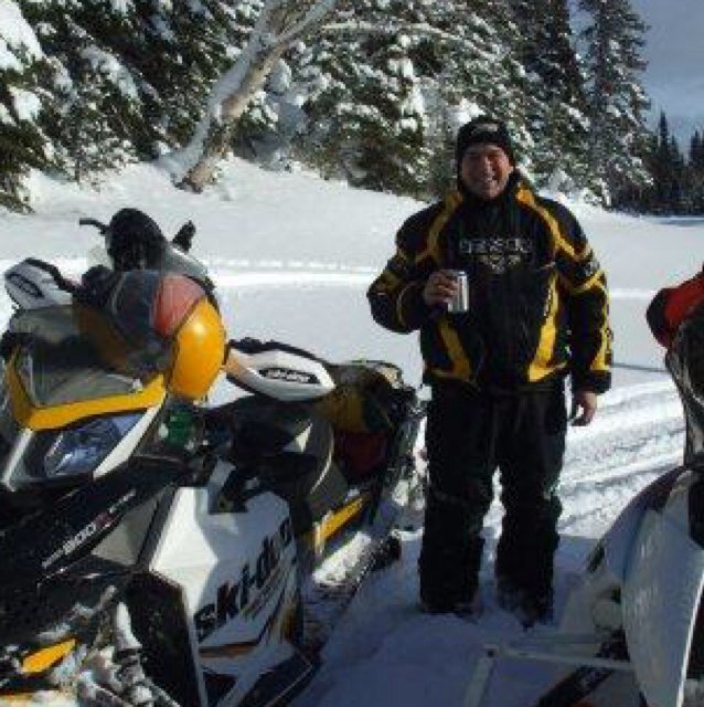 davehoweca's profile picture. 