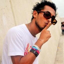 dishan_td's profile picture. උලත් එකයි පිලත් එකයි මලත් එකයි නැත්ත් එකයි , මං හැමදා සොමියේ ඉන්නවා