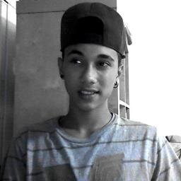 Adryvibe's profile picture. 