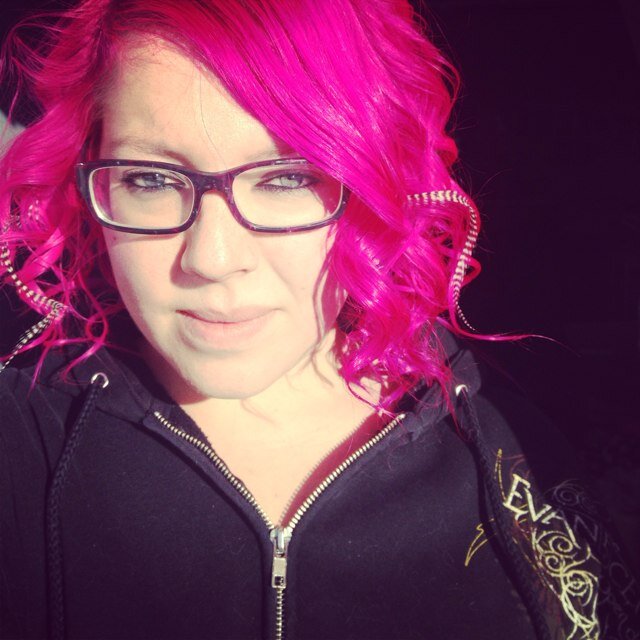 Working on conquering the world on my own terms :) Seamstress, Streamer, Living with Multiple Sclerosis