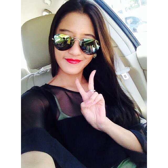 tingalingg's profile picture. when life gives you a hundred reasons to cry, show life that you have a thousand reasons to smile *