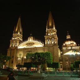 Vive #Guadalajara, todo lo que pasa en Guadalajara, solo mencionanos y lo retwiteamos