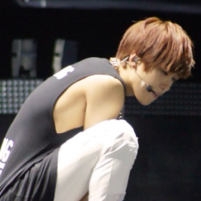 BOYFRIEND HyunSeong (ro)bot