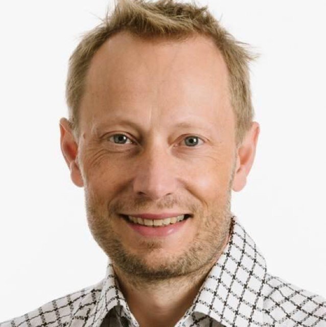 För friska djur i lantbruket, säkra livsmedel och god folkhälsa. Lantbrukarson, veterinär, VD Svenska Djurhälsovården - CEO Swedish Animal Health Service