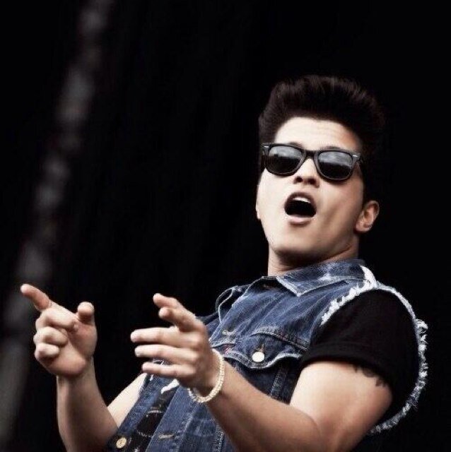Hooligan FOREVER/Mars Sars/Puerto Rican girl/Besame besame besame mucho/LOVE YOU @BrunoMars
