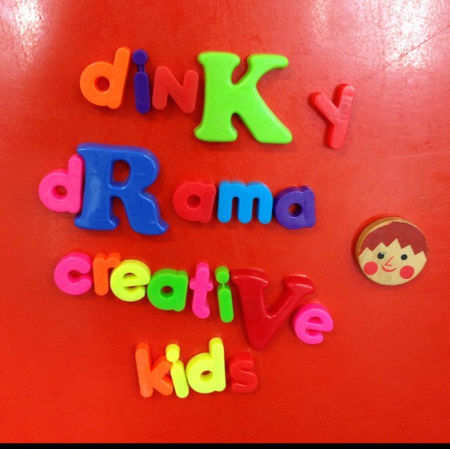 At Dinky Drama we run exciting, fun and energetic childrens drama classes for children aged 4-8 years.