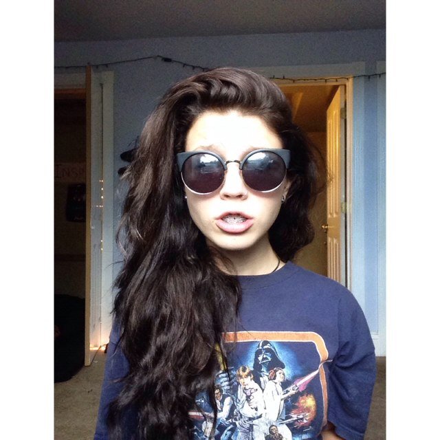 15 year old indie musician from The Bay, passion and music pulsates through my veins like air in my lungs! Eternal musician and lover of words, hear my tunes!