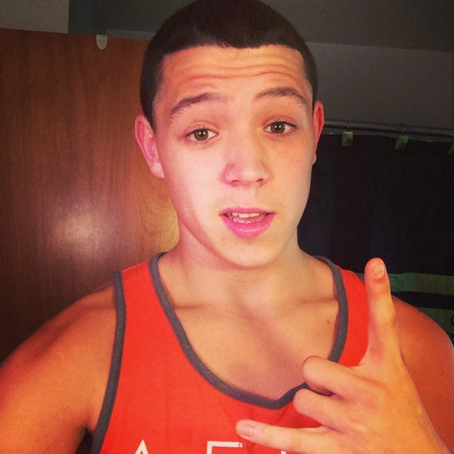 follow me I follow back