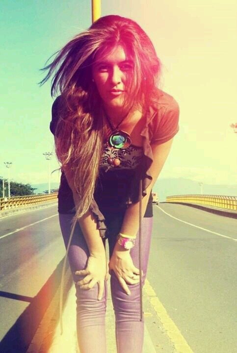 _monitha_'s profile picture. Me encanta las noches de luna y el primer rayito de sol en la mañana.