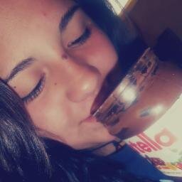 Hola me llamo valentina,escucho rock,pop,metalica.etc.sigueme en tumblr:http://t.co/6TbuI3UNm4, y sigueme ps*-*