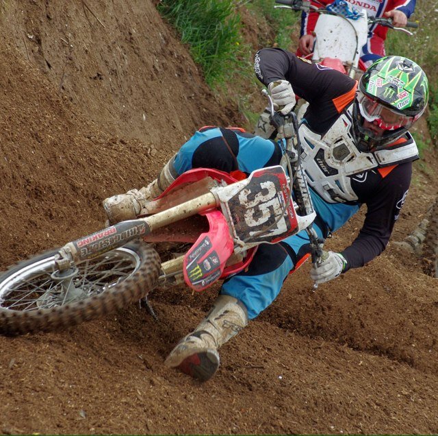 Professional drinker, general idiot, mountain biker, motorcross enthusiast.
Instagram - bigdavek86
