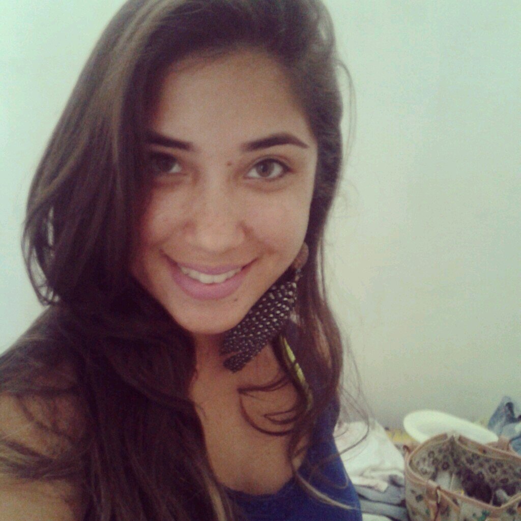 Um sorriso nos labios e Deus no coracao simples assim :)