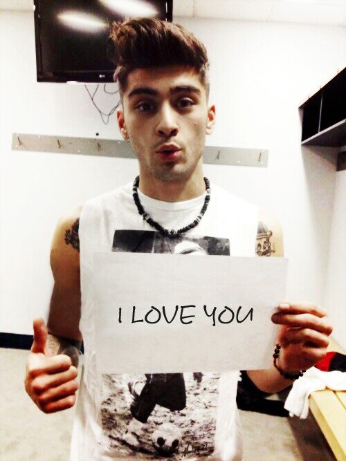 THIS IS A FREE FOLLOW FROM @sunZAYNshiine FOLLOW HER AND ASK FOR A FOLLOW BACK ♡♡♡♡