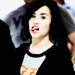 △ 1d,ddl,sg,ag,rbr  △ 
Seguida pela Waliyha Malik