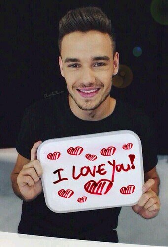 THIS IS A FREE FOLLOW FROM @sunZAYNshiine FOLLOW HER AND ASK FOR A FOLLOW BACK ♡♡♡♡