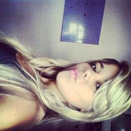 Do que adianta me descrever se você vai acreditar no que os outros falam de min ;} FOLLOW-ME !


ask : http://t.co/8IN4hj3bix