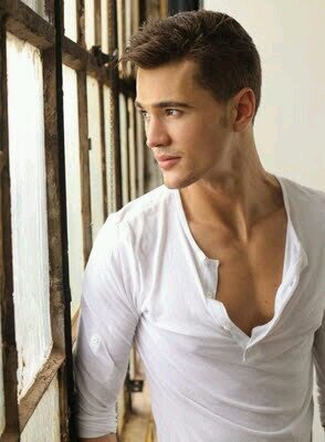 Kingdom Keeper.. friends call me Zack. Well, they would if I had friends. I trust no one, you gotta earn it. Don't get in m y  way.