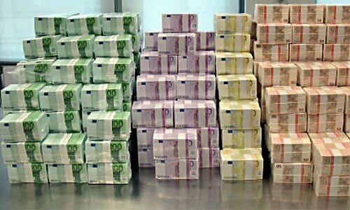 we hebben allemaal wel zulke gesprekken met onze vrienden. zou je dit doen voor geld?
