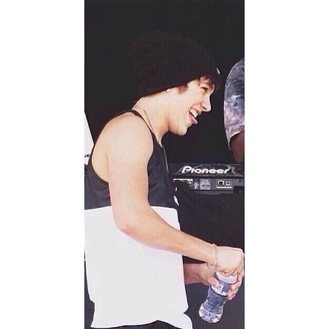 yeah you know that guy, austin mahone? i have an obsession bye.