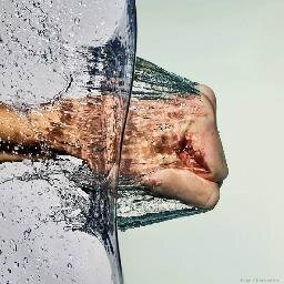 Robbles88's profile picture. Shiny, lanky, long and lean with a heart of gold.🍁