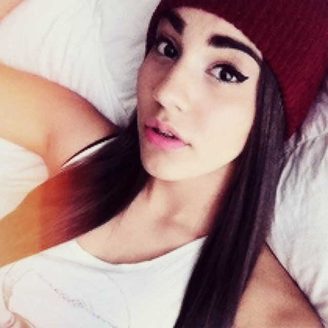 Vanessa here ❤️
Buy me a taco and we'll be best friends for 5ever ok