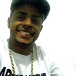 Editor de Videos :
http://t.co/z2nvR6A8 Facebook : http://t.co/JEQllXBz