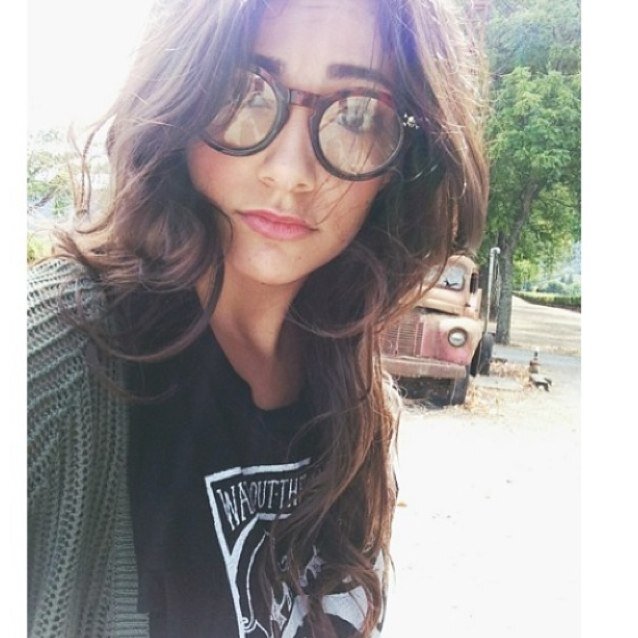 Hey there bethers i lubb all my bethers ❤ to the moon nd back♡ Bethany is my idol, my bestfriend| BETHERS FOLLOWED| ♡ lubb u