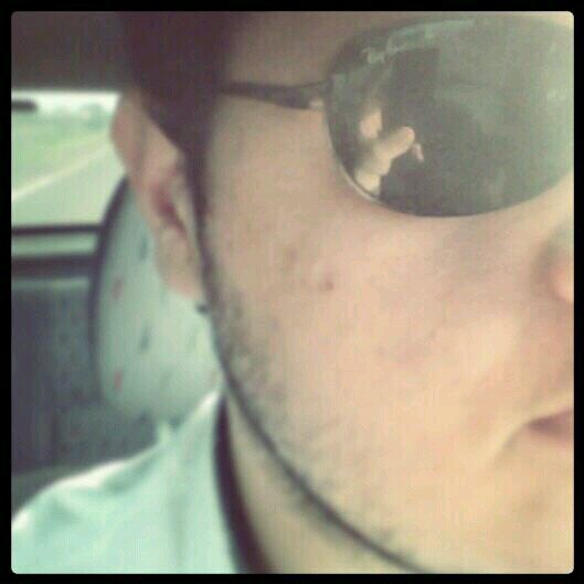 EllPiva's profile picture. Fuck off mate