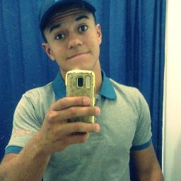 ↘  Viver, essa é a cena.