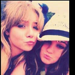 heyy,,my name is micheala,,i live in athlone....(: :D soo if ya no me follow me if ya wnt :P x