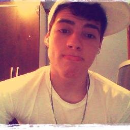 http://t.co/fK7bHfUC
    Deeus