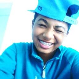 Apenas vive  seus sonhos'--'=3