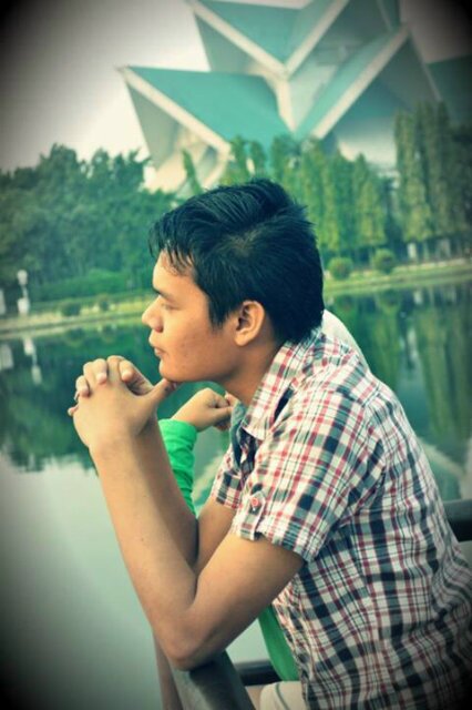 PuppetEyes's profile picture. 